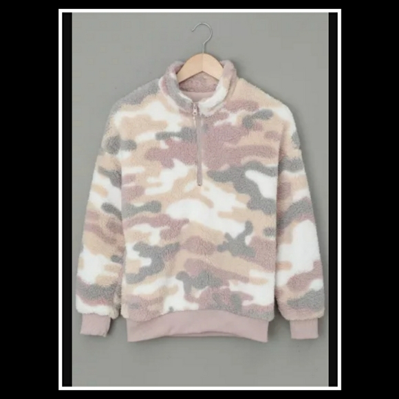 ‼️CLEARANCE PRICE FIRM‼️HP🎉🤍Multicolor Sherpa Hoodie🤍 - Picture 7 of 10